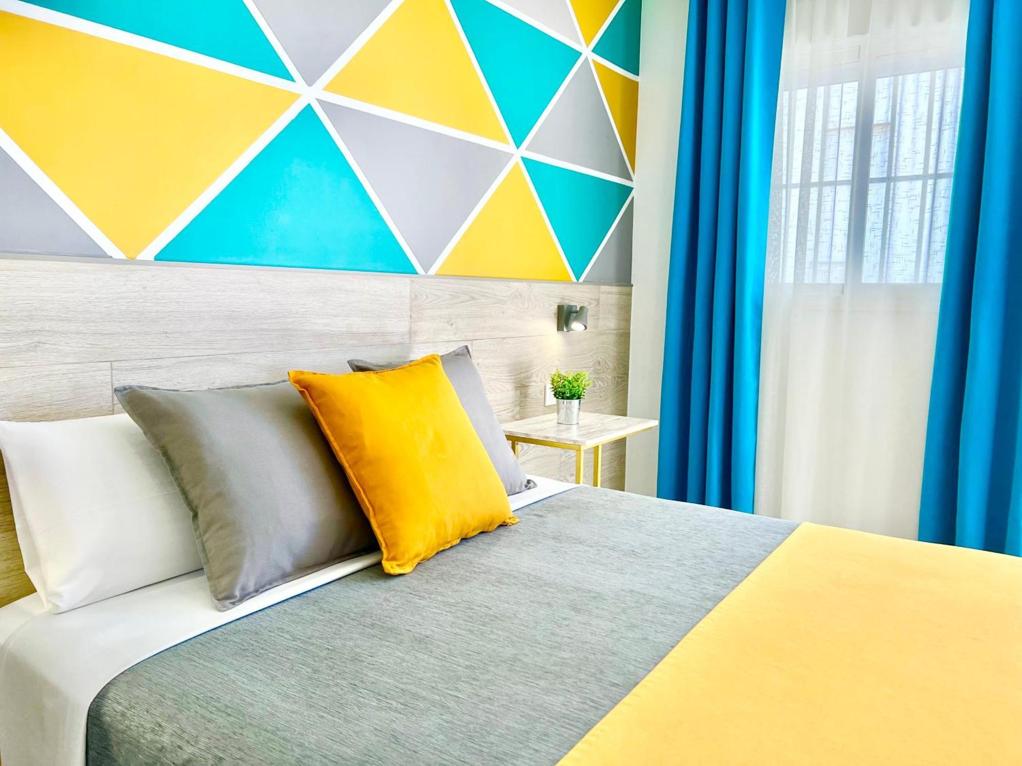 Dori Rooms Hostal Тарифа Экстерьер фото